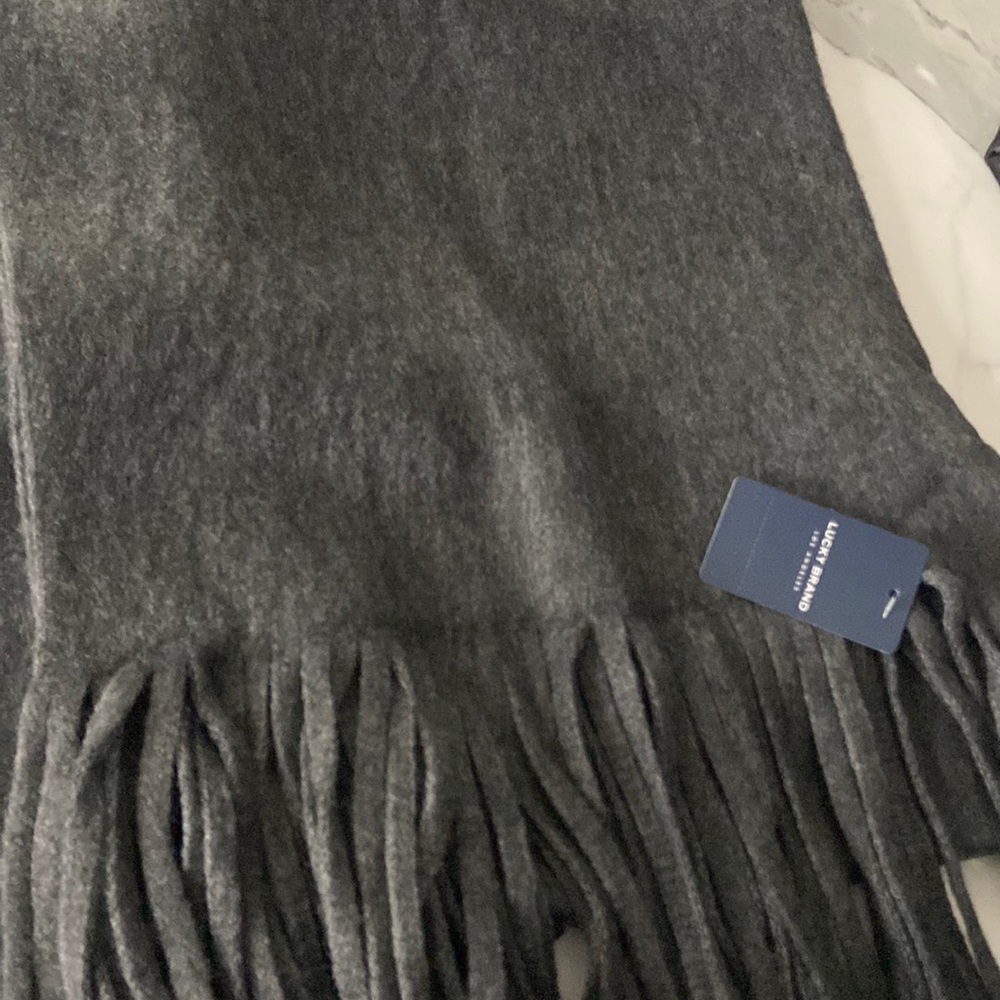 Lucky Brand Scarf - grey - brand new - unisex